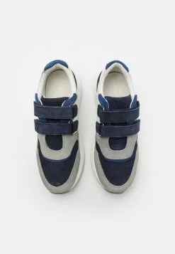 Friboo LEATHER - Sneakers Laag 9 Friboo LEATHER - Sneakers Laag -Friboo Winkel 33ed7c22e0004fc8be534abcd621792e