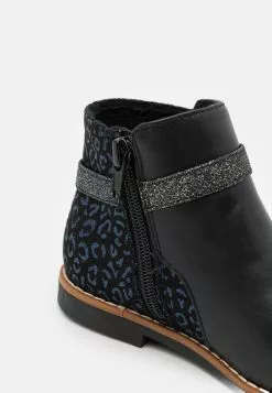 Friboo Korte Laarzen - Black -Friboo Winkel 7d767966693e4311a728be103567eb45