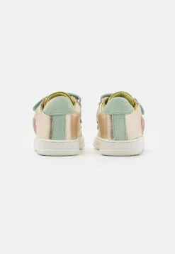 Friboo Leather - Sneakers Laag - Gold -Friboo Winkel 93ee529309e54e0395133b04656bf5de