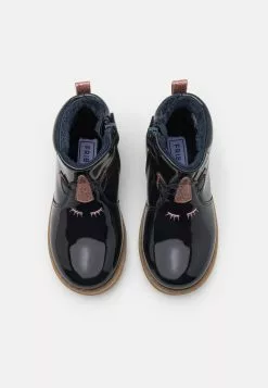 Friboo Korte Laarzen - Dark Blue -Friboo Winkel e416ab76dc904bc8b0ed414e7a07af94