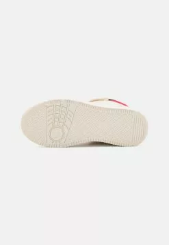 Friboo Sneakers Hoog - Off White -Friboo Winkel f666aee1b2cd4631b2ae2d7ce99d73a2